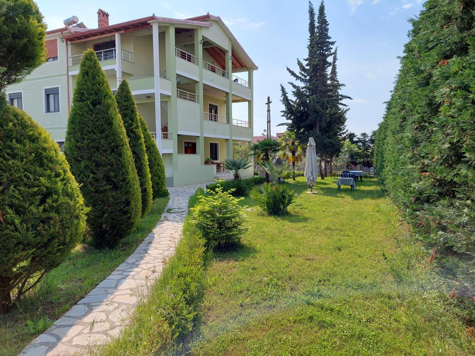 Greenvilla Park Durrës Extérieur photo